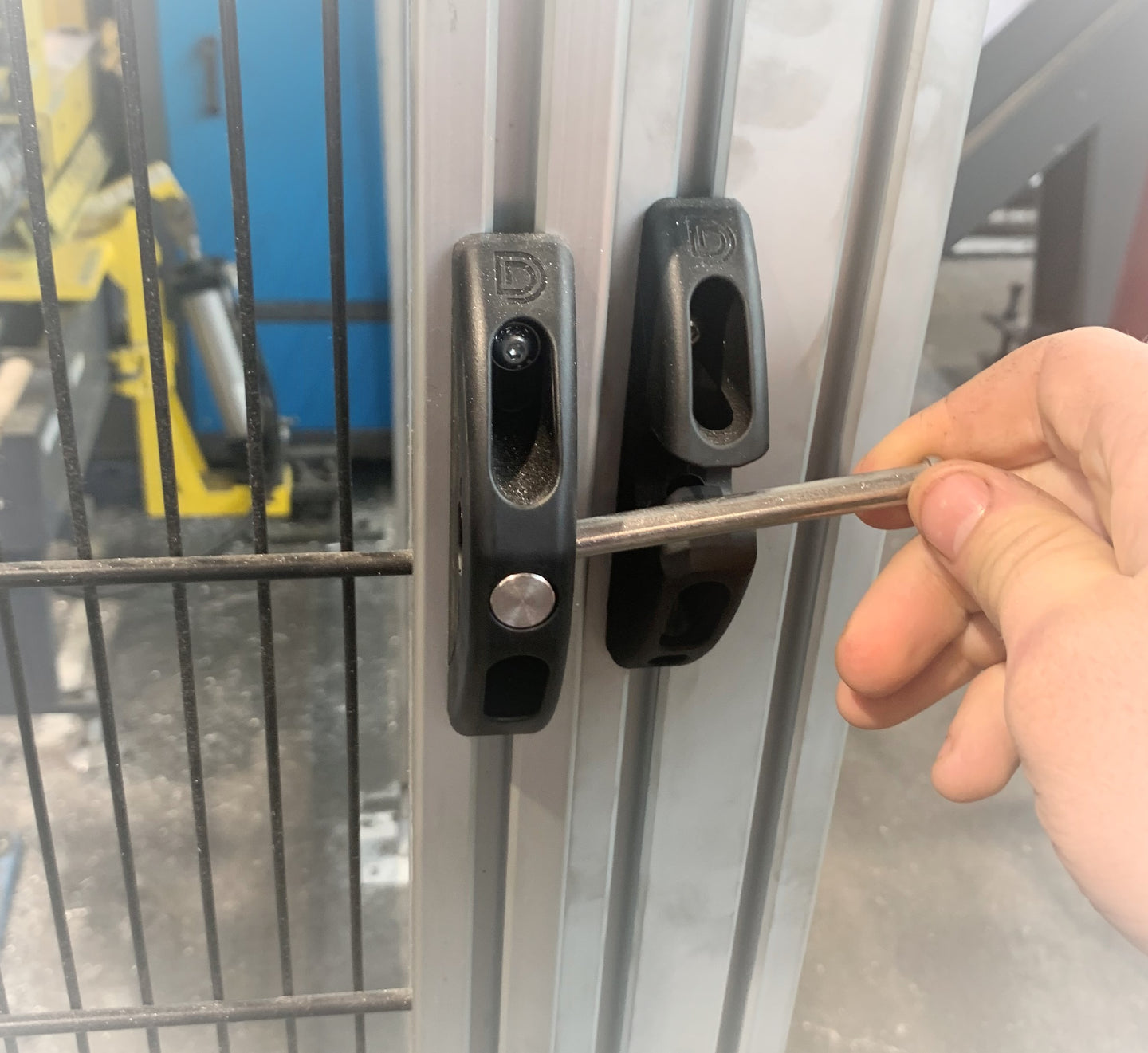 Lockable Gate Catch – Aluminium Extrusion Company